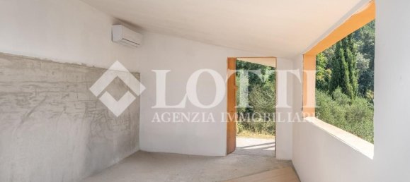 10 غرف نوم منزل في Vicopisano, Italy رقم 343668 50