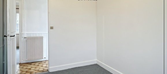 2 Schlafzimmer Haus in Fitz-James, France, Nr. 213047 3