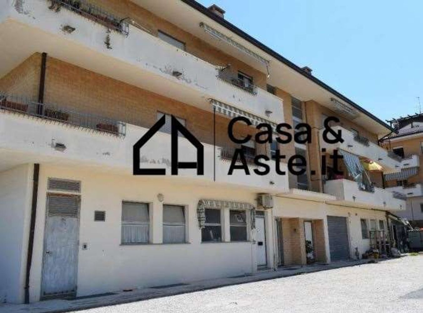 7 Schlafzimmer Wohnung in Porto Sant'Elpidio, Italy, Nr. 332842