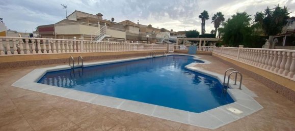 Bungalow de 2 dormitorios en Torrevieja, Spain No. 178484 19