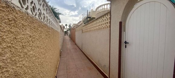 Bungalow de 2 dormitorios en Torrevieja, Spain No. 178484 25