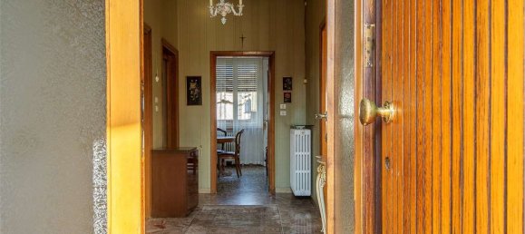 Villa de 3 divisões em Castano Primo, Italy N.º 20354 9