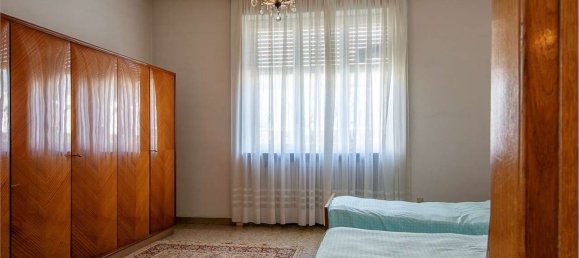 Villa de 3 divisões em Castano Primo, Italy N.º 20354 23