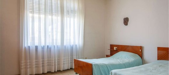 Villa de 3 divisões em Castano Primo, Italy N.º 20354 24