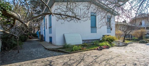 Villa de 3 divisões em Castano Primo, Italy N.º 20354 3