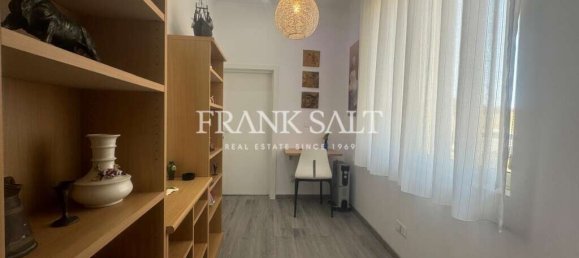 Ático de 1 dormitorio en Marsalforn, Malta No. 6077 10