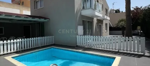 5 bedrooms Villa in Germasogeia, Cyprus No. 4035 16