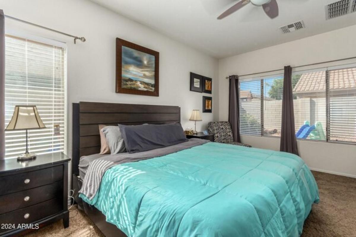 4 bedrooms House in Surprise, USA No. 389220