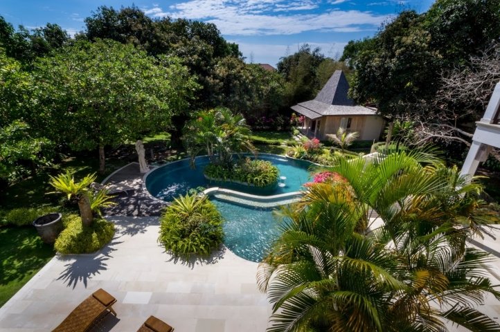 4 chambres villa à louer à South Kuta, Badung, Bali, Indonesia № 3060