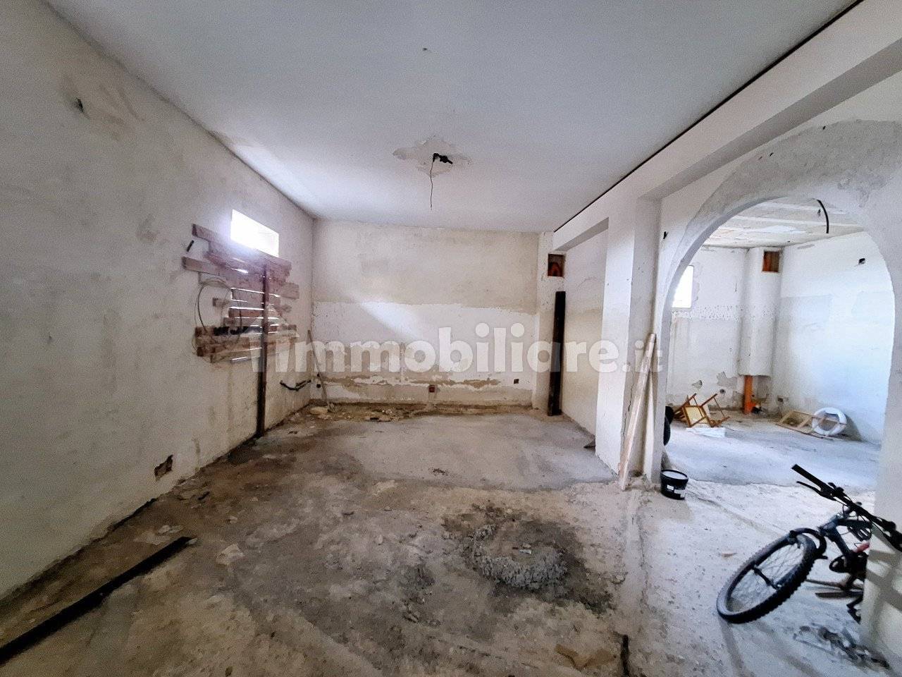 4-salle Appartement à Ficarazzi, Italy No. 367936