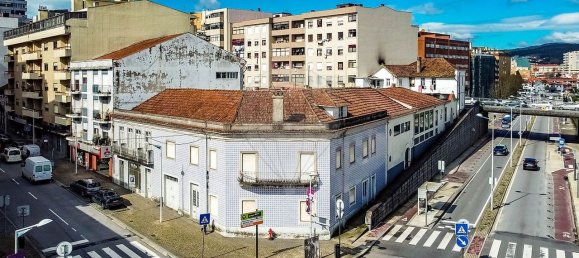 9 bedrooms Building in Arcozelo, Portugal No. 66055 2