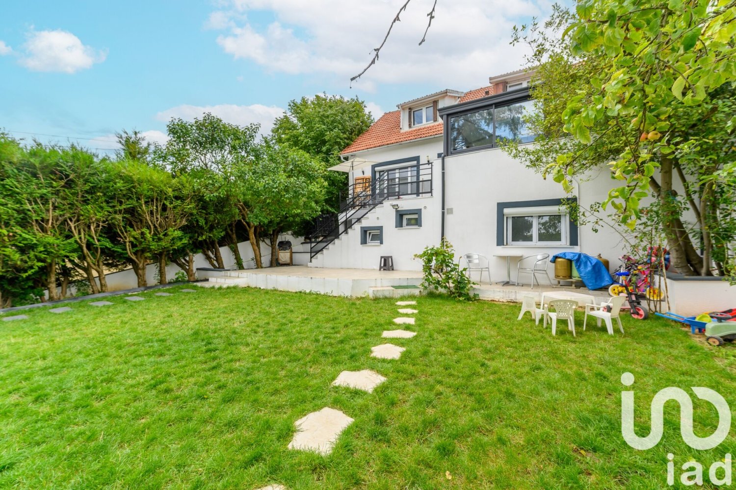 4 chambres Maison à Goussainville, France No. 287888