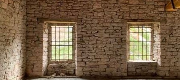 250m² Commercial property in Piobbico, Italy No. 336776 9