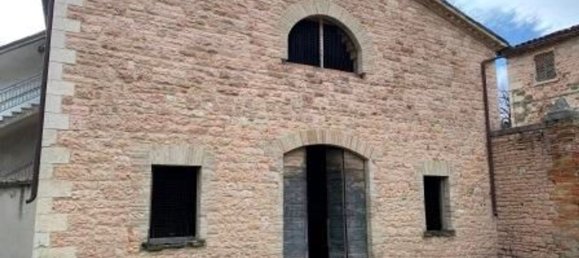 250m² Commercial property in Piobbico, Italy No. 336776 17