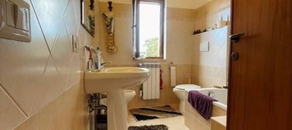 4 rooms Villa in Anzio, Italy No. 235399 16