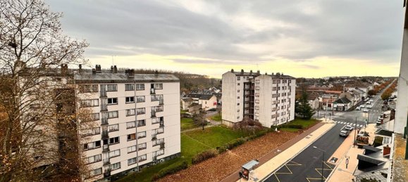 2 chambres Appartement à Bourges, France No. 104963 10