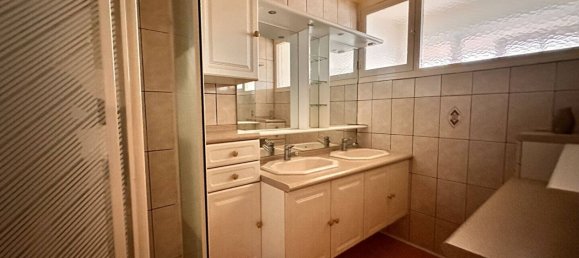 2 chambres Appartement à Bourges, France No. 104963 4