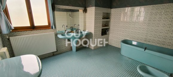 5 bedrooms House in Herin, France No. 230854 5