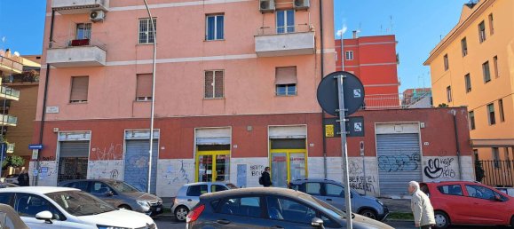 Propiedad comercial de 1 habitación en Rome, Italy No. 71988 12