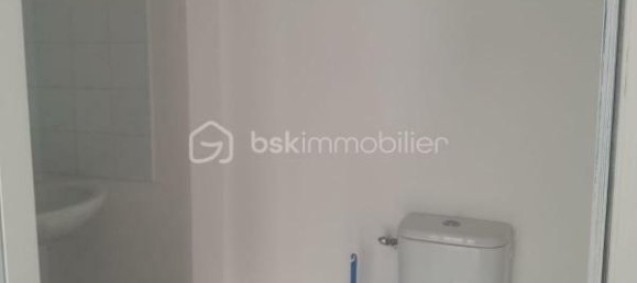 عقار تجاري في Bourgoin-Jallieu, France 24متر مربع رقم 300935 4