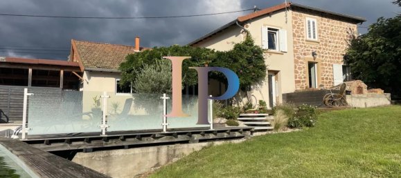 Villa de 4 dormitorios en Charlieu, France No. 270454 9