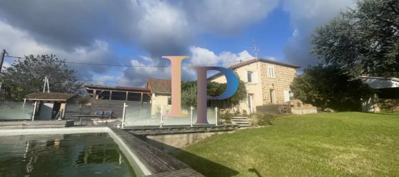 Villa de 4 dormitorios en Charlieu, France No. 270454 20