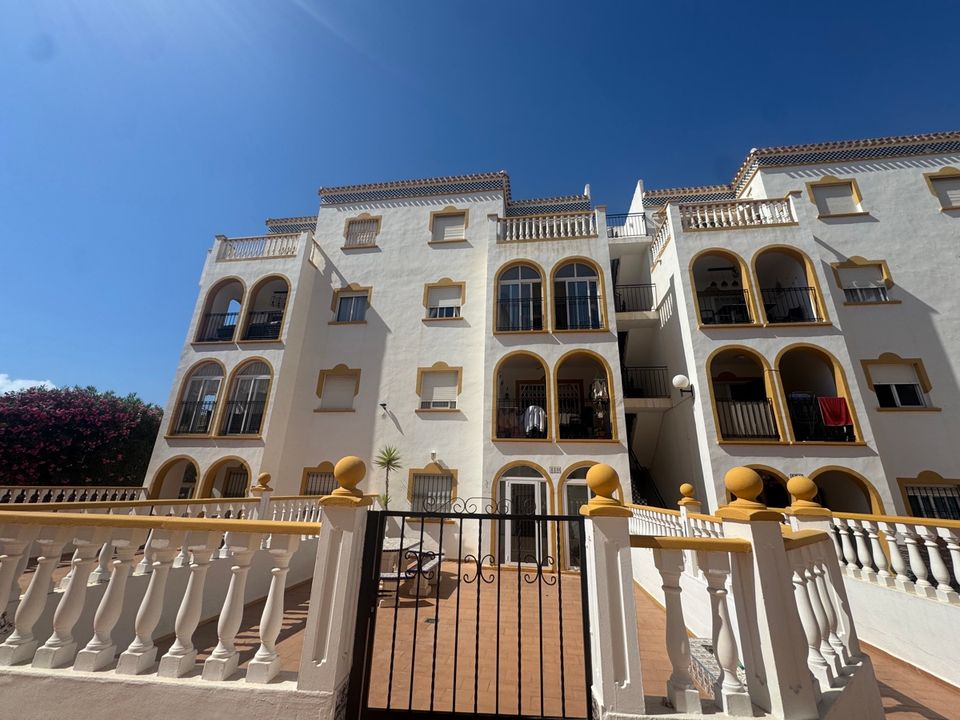 Квартира с 2 спальнями в Ла Зения, Испания № 181772