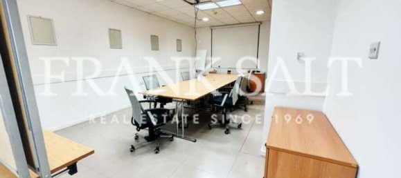 780m² Office in Qormi, Malta No. 12366 10