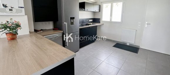 3 Schlafzimmer Haus in Castres-Gironde, France, Nr. 317804 2