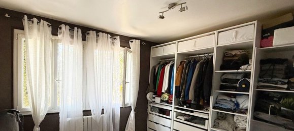 4 bedrooms House in Le Plessis-Belleville, France No. 279889 7