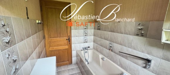 3 bedrooms House in Ain, France No. 280278 2