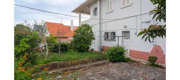 5 bedrooms Villa in Cascais, Portugal No. 184979 4