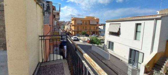 3 rooms House in Priolo Gargallo, Italy No. 178491 2