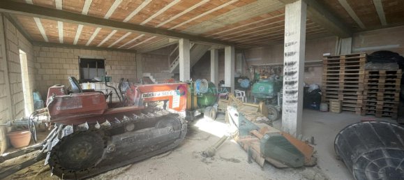 15 rooms House in Spoltore, Italy No. 110037 20