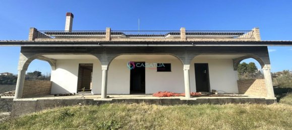 15 rooms House in Spoltore, Italy No. 110037 31