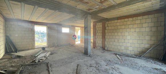 15 rooms House in Spoltore, Italy No. 110037 36