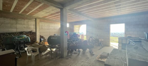 15 rooms House in Spoltore, Italy No. 110037 19