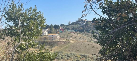 15 rooms House in Spoltore, Italy No. 110037 12