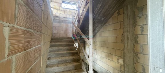 15 rooms House in Spoltore, Italy No. 110037 38