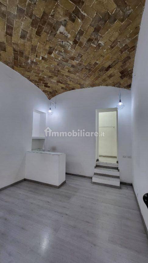 Propiedad comercial de 1 habitación en Civitavecchia, Italy No. 80014
