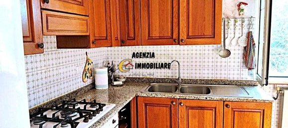 2 bedrooms Apartment in Camaiore, Italy No. 81454 3