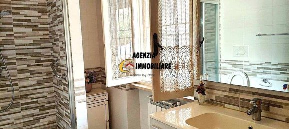 2 bedrooms Apartment in Camaiore, Italy No. 81454 7