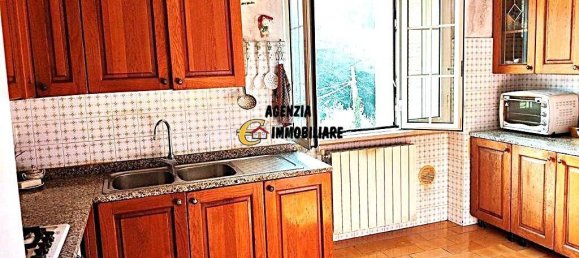 2 bedrooms Apartment in Camaiore, Italy No. 81454 2