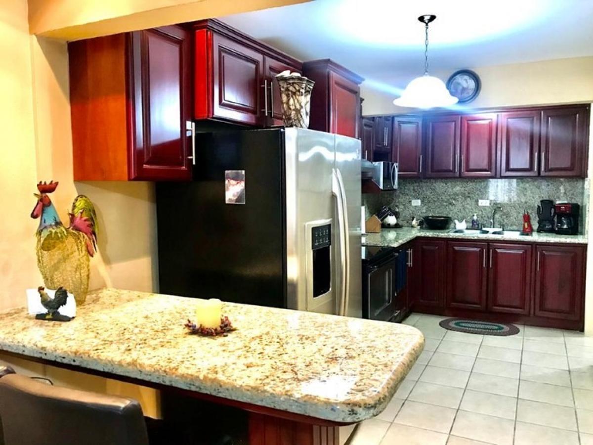 Casa T3 em Santa Ana, Costa Rica N.º 796