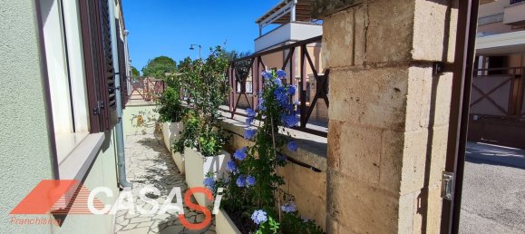 Дом с 4 спальнями в Giurdignano, Италия № 381741 40