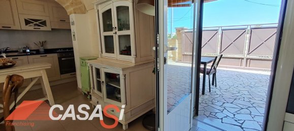 Дом с 4 спальнями в Giurdignano, Италия № 381741 11