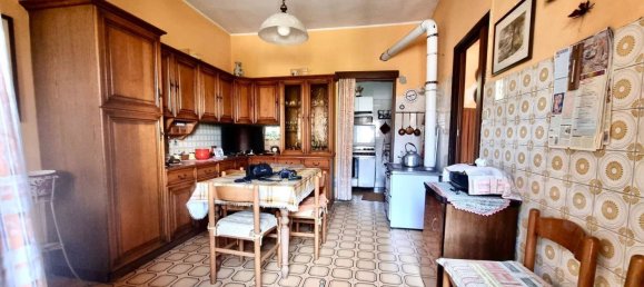 Casa de 6 divisões em Carrù, Italy N.º 257958 13