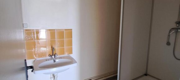 Apartamento de 2 dormitorios en Tinqueux, France No. 64919 5