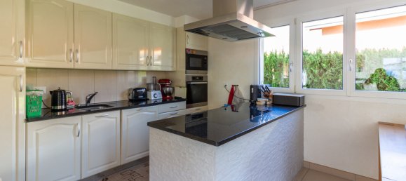 6 bedrooms House in Vetroz, Switzerland No. 352 3