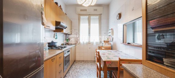 2 chambres Appartement à Modena, Italy No. 285846 5